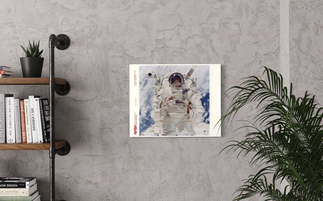 NASA Picture / ONBOARD SCENE OF EVA